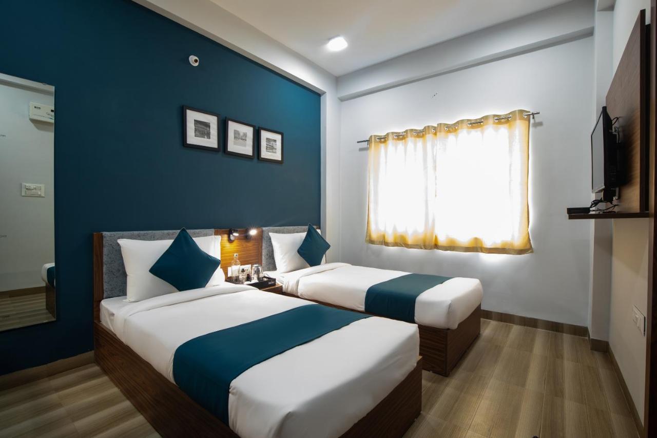Hotel Ballfin Indore Ngoại thất bức ảnh