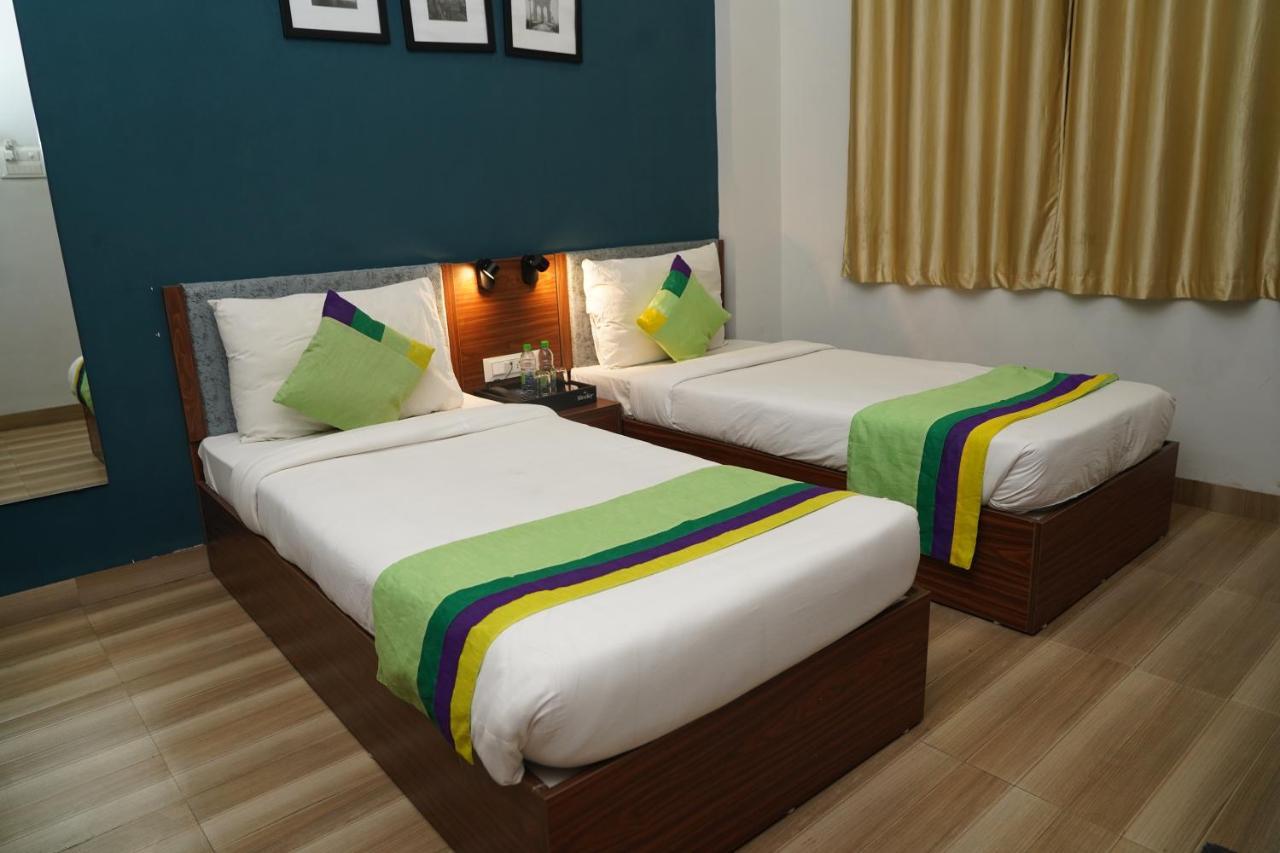 Hotel Ballfin Indore Ngoại thất bức ảnh