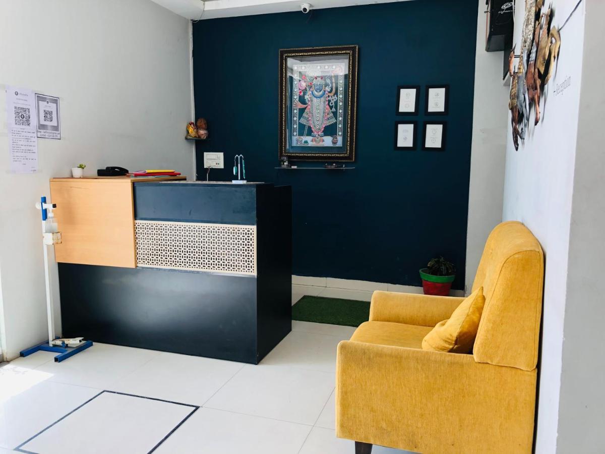 Hotel Ballfin Indore Ngoại thất bức ảnh