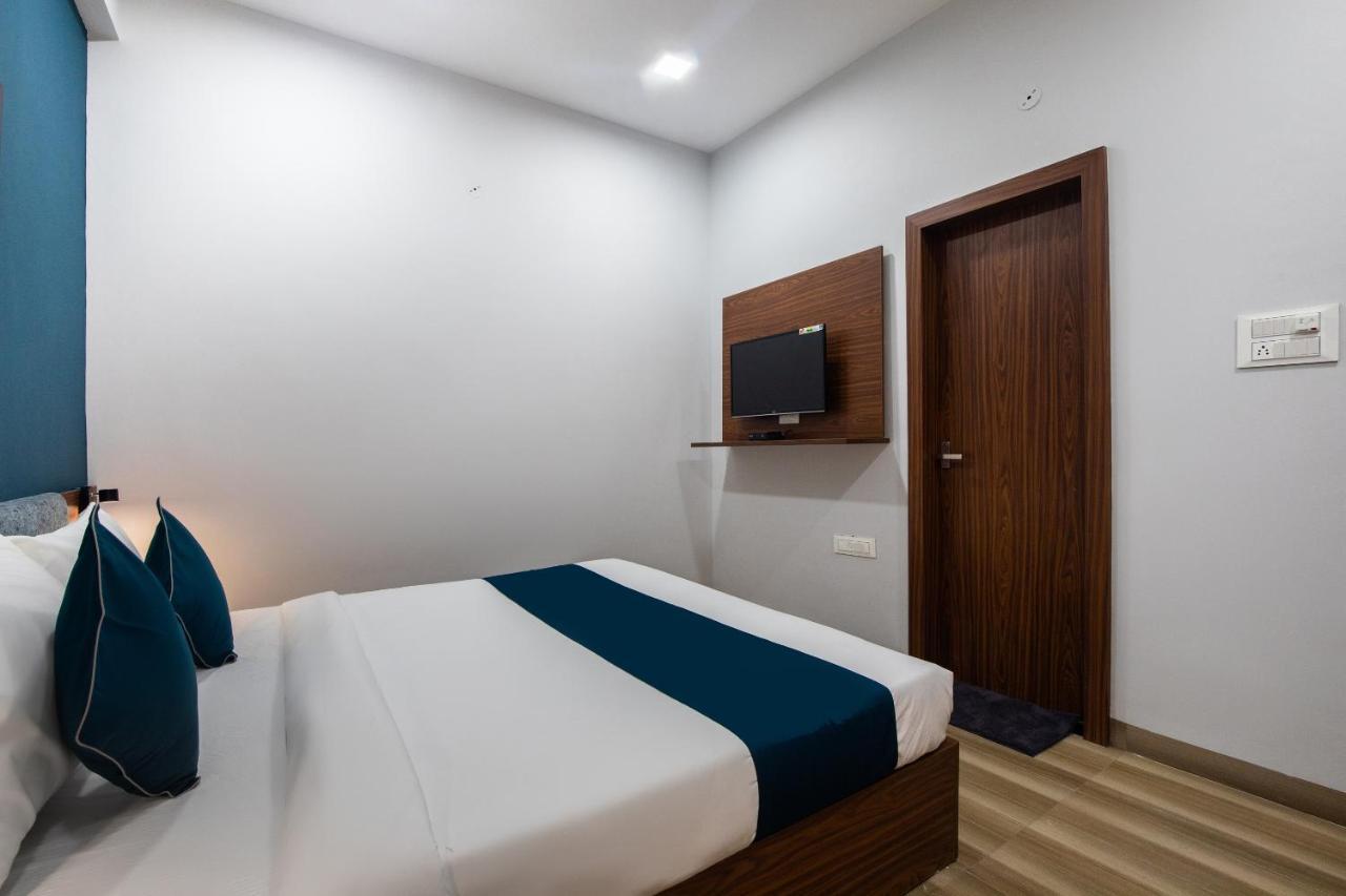 Hotel Ballfin Indore Ngoại thất bức ảnh