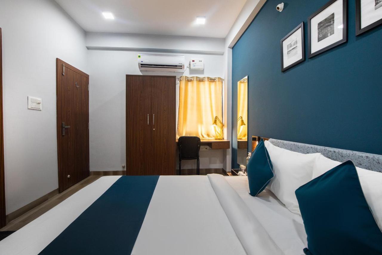 Hotel Ballfin Indore Ngoại thất bức ảnh