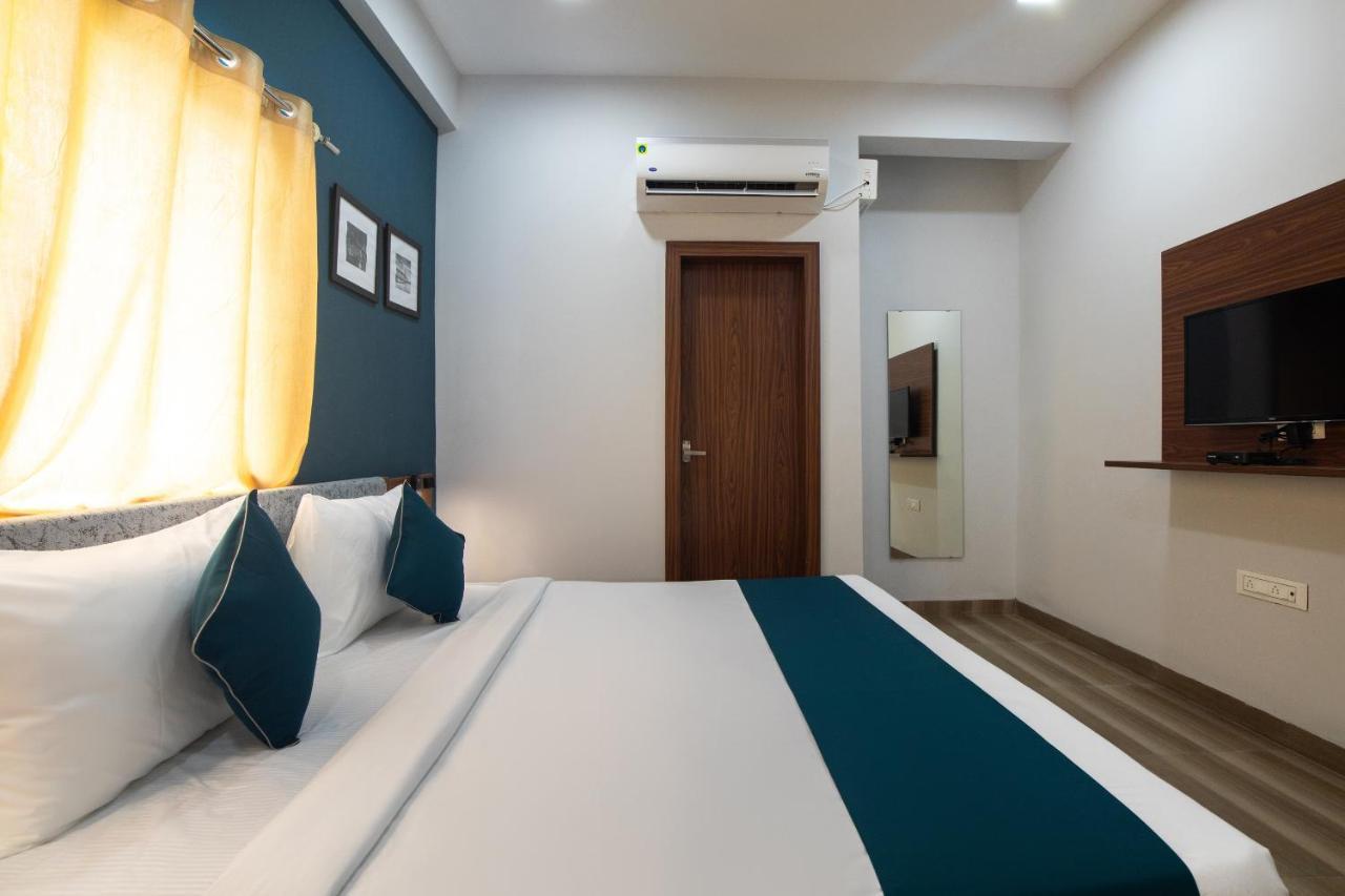 Hotel Ballfin Indore Ngoại thất bức ảnh