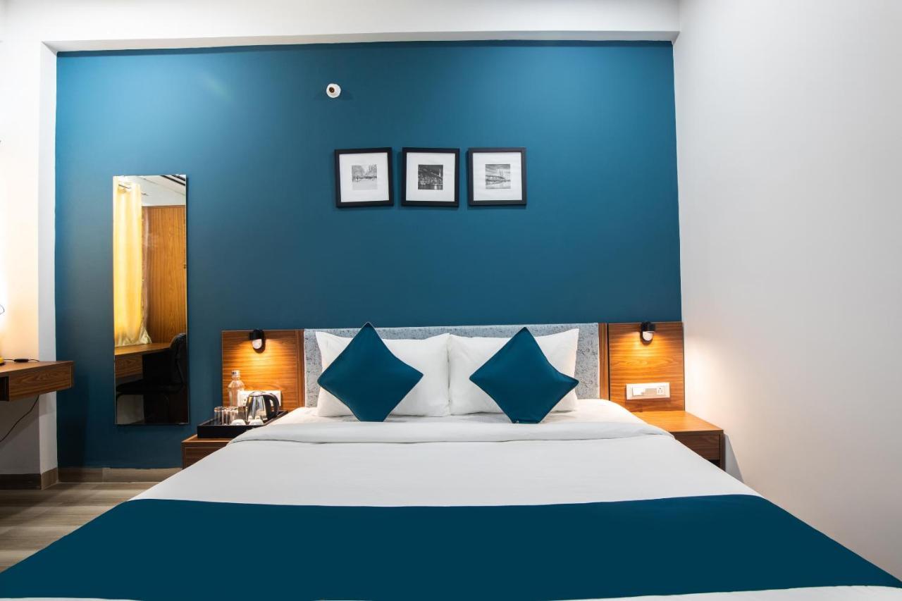 Hotel Ballfin Indore Ngoại thất bức ảnh